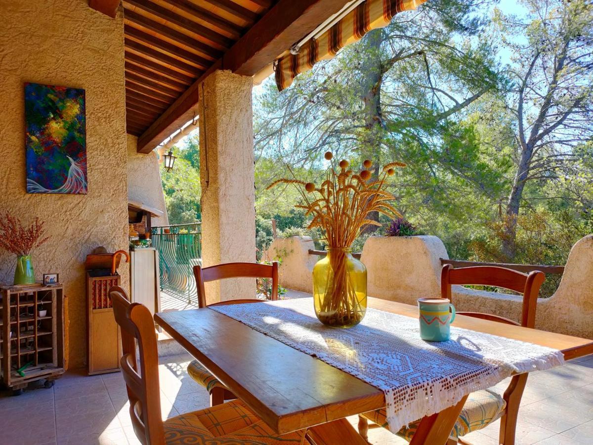 Villa Les Chariotins Draguignan Eksteriør billede